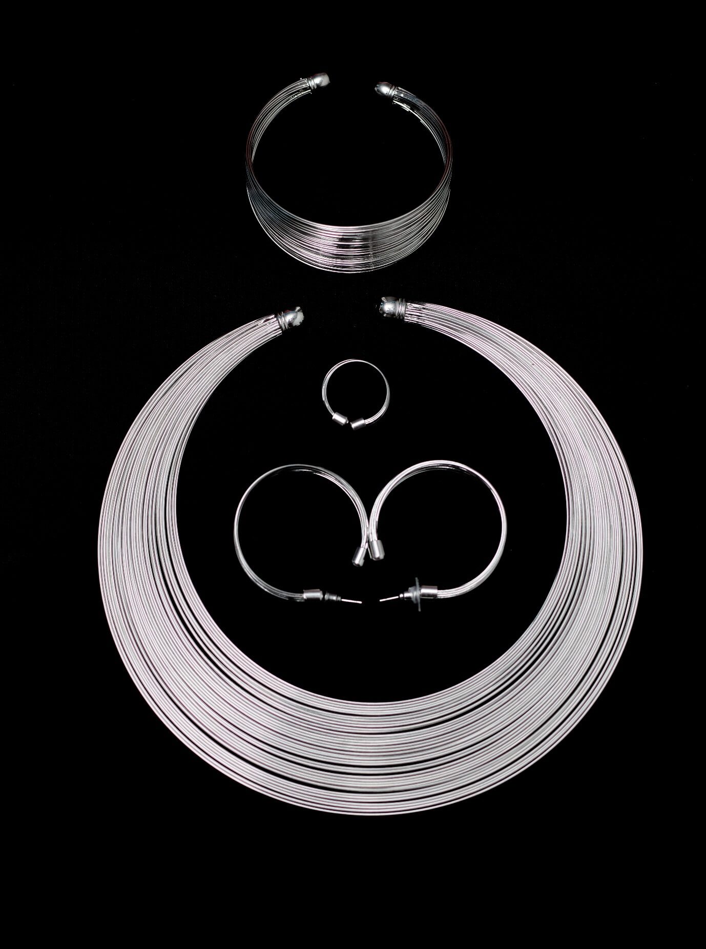 Egyptian Style multi-layer brass wire choker necklace set, silverfilled, silver color. Egyptiläistyylinen monikerroksinen messinkilanka-kaulakoru, hopeapinnoitettu. CIMAX Design Egyptian Style multi-layer brass wire choker necklace set, silverfilled, silver color. Egyptiläistyylinen monikerroksinen messinkilanka-kaulakoru, hopeapinnoitettu. CIMAX Design